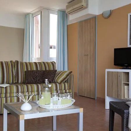 Port Prestige 2p4p Std Apartment