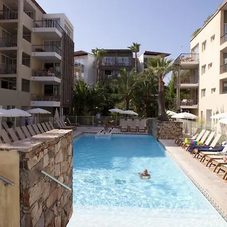 Port Prestige 2p4p Std Antibes